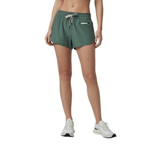 Vuori Women's Clementine Shorts 2.0" Inseam Green Marsh